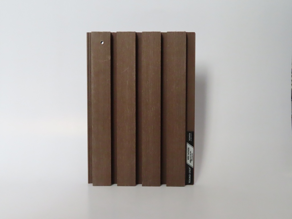 LAMBRIN WPC PARA EXTERIOR caja de 4 piezas (2.28m2) Marca TEKNO STEP